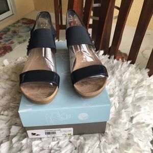 NEW Life Stride Navy Patent Cork Wedge Sandal 6.5